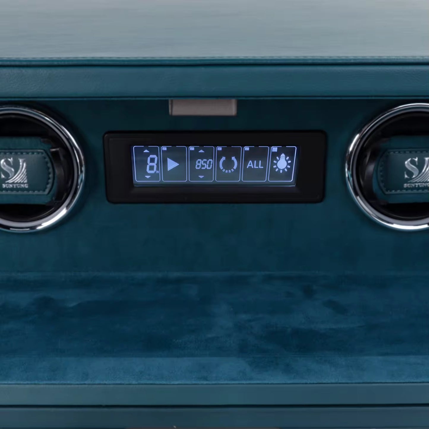 The Crown 6 Watch Winder